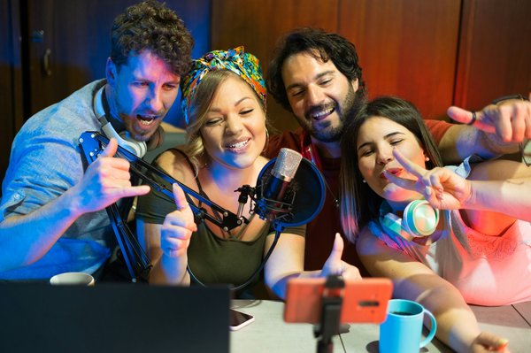 Boostez votre marque avec steves hounkponou, marketing d'influence